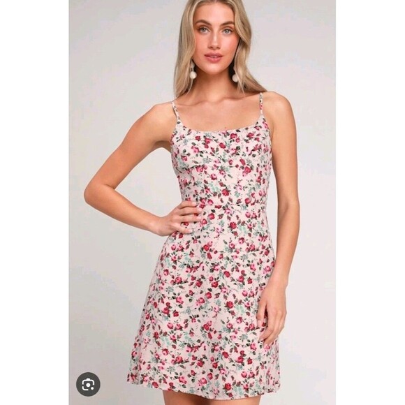 Lulus Pink Floral Print Sweetheart Mini Dress XS Lined Lined Skater Romantic 179 - Picture 1 of 8
